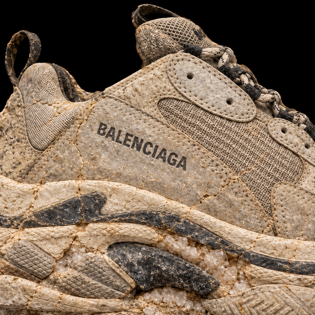 Balenciaga Triple S — Brand detail